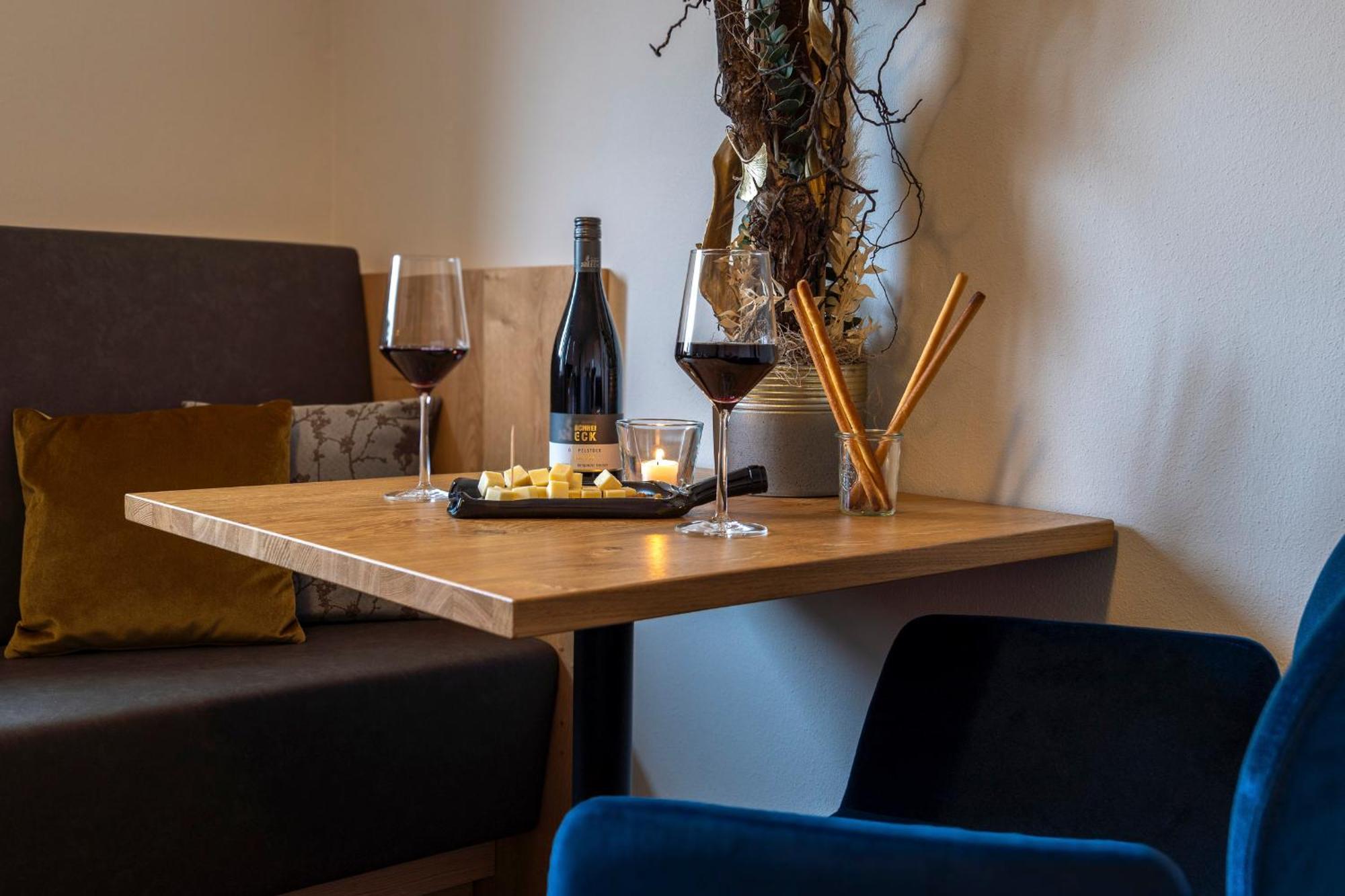 Weingut Schreieck Vinotel & Gutshaus Sankt Martin Dış mekan fotoğraf